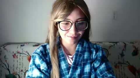 Snapshot of amycosplay99 chatting on 27, 12, 2024 amycosplay99 online show from 27, 12, 2024