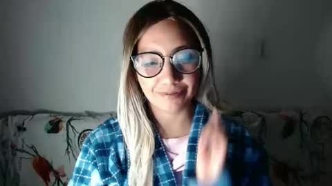 Snapshot of amycosplay99 chatting on 28, 12, 2024 amycosplay99 online show from 28, 12, 2024