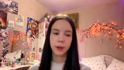 Snapshot of amygrav chatting on 5, 12, 2025 Milou online show from 5, 12, 2025