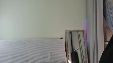 Snapshot of amylanee chatting on 8, 1, 2026 amylanee online show from 8, 1, 2026