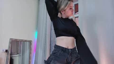 Snapshot of amylanee chatting on 11, 1, 2026 amylanee online show from 11, 1, 2026