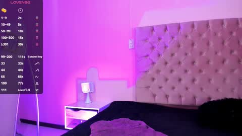 Snapshot of amyolimpo chatting on 9, 2, 2025 Amy ... Nice to meet u thumb up me please its important online show from 9, 2, 2025