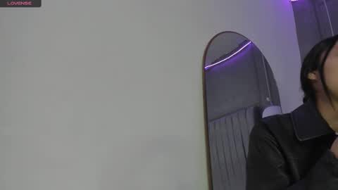 Snapshot of amyolimpo chatting on 15, 2, 2025 Amy ... Nice to meet u thumb up me please its important online show from 15, 2, 2025