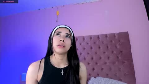 Snapshot of amyolimpo chatting on 24, 2, 2025 Amy ... Nice to meet u thumb up me please its important online show from 24, 2, 2025