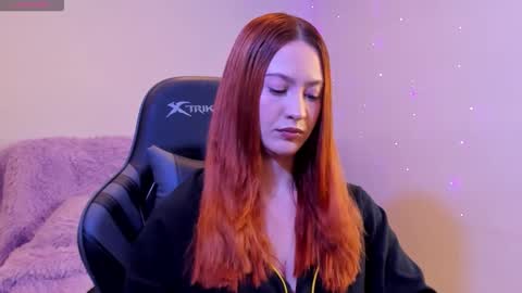 Snapshot of amypond__ chatting on 25, 10, 2025 Amy online show from 25, 10, 2025