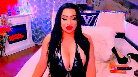 Snapshot of amyrarosera chatting on 9, 7, 2026 Alimoonyia online show from 9, 7, 2026