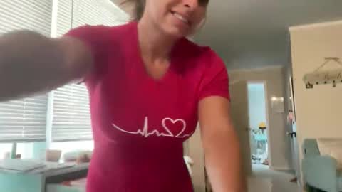 Amy Smilez online show from 23, 3, 2026