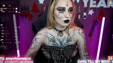 Snapshot of amywhitenessxx chatting on 19, 12, 2025 Amy switch Goddess divine Mistress online show from 19, 12, 2025