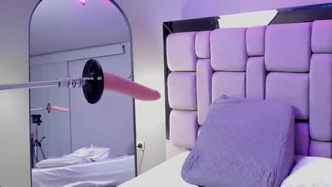 Snapshot of amywhitte_ chatting on 18, 12, 2025 amywhitte_ online show from 18, 12, 2025