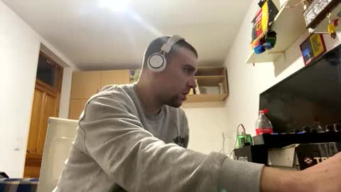 Snapshot of amyyrlikesdeep chatting on 12, 10, 2025 amyyrlikesdeep online show from 12, 10, 2025