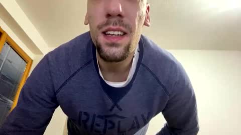 Snapshot of amyyrlikesdeep chatting on 15, 11, 2025 amyyrlikesdeep online show from 15, 11, 2025