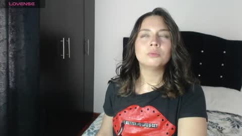 ana_arms_ online show from 2, 6, 2026