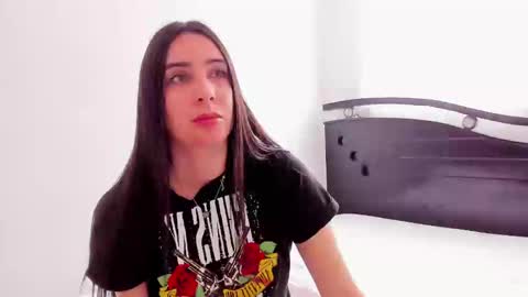 Ana  IG an castillo 1 online show from 30, 12, 2024