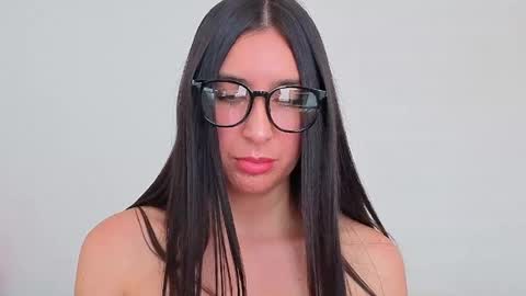 Ana  IG an castillo 1 online show from 14, 4, 2026