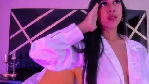 Ana Gonzalez online show from 13, 5, 2026