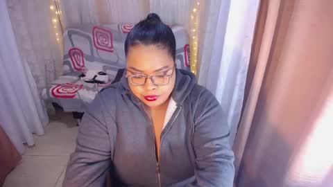 Snapshot of ana_off_alana chatting on 12, 2, 2025 Ana online show from 12, 2, 2025