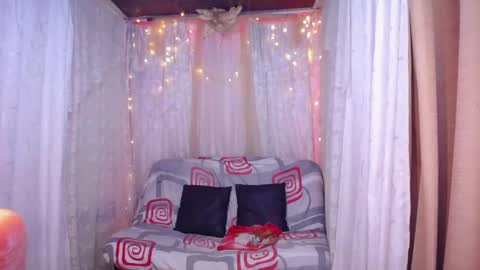 Snapshot of ana_off_alana chatting on 15, 9, 2025 Ana online show from 15, 9, 2025