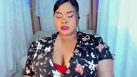 Snapshot of ana_off_alana chatting on 25, 11, 2025 Ana online show from 25, 11, 2025