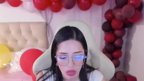 Snapshot of ana_ruuh chatting on 11, 1, 2025 Im anna but you can call me as you want online show from 11, 1, 2025