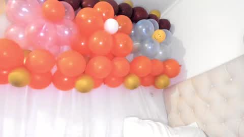 Snapshot of ana_ruuh chatting on 24, 2, 2025 Im anna but you can call me as you want online show from 24, 2, 2025