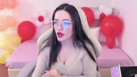 Im anna but you can call me as you want online show from 1, 4, 2026