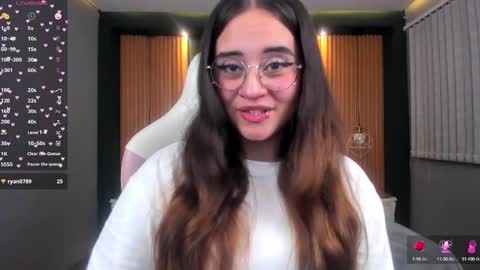 Snapshot of ana_taylor2 chatting on 12, 12, 2024 Ana online show from 12, 12, 2024