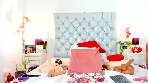 anaa_bellaa online show from 6, 3, 2025