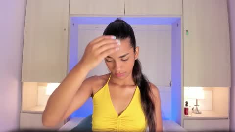 anaacollins_ online show from 8, 1, 2026