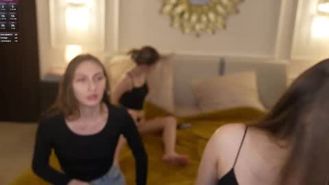 Sweet girls online show from 27, 2, 2025