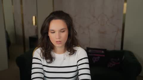 Sweet girls online show from 14, 11, 2025