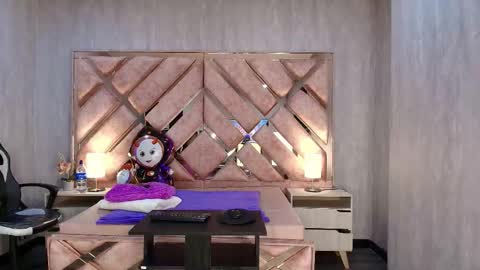 HI I AM ANABELL online show from 29, 10, 2025