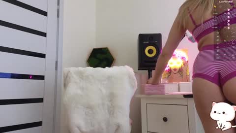 Snapshot of anabelle_wet chatting on 27, 1, 2025 Annie online show from 27, 1, 2025