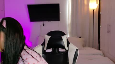 Snapshot of anabelwolf chatting on 27, 9, 2025 ANABEL WOLF online show from 27, 9, 2025
