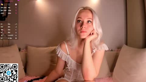 Snapshot of anadeya chatting on 12, 3, 2025 Deya online show from 12, 3, 2025