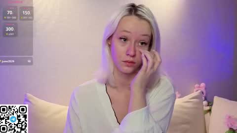 Snapshot of anadeya chatting on 11, 9, 2025 Deya online show from 11, 9, 2025