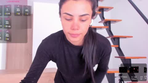 Snapshot of anahenao chatting on 24, 12, 2024 Ana Henao or Annie... Follow me ahenaocb Insta X online show from 24, 12, 2024