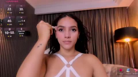 Snapshot of anahi_curlie1 chatting on 25, 5, 2026 Anahi Curlie online show from 25, 5, 2026