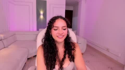 Snapshot of anahi_curlie1 chatting on 31, 5, 2026 Anahi Curlie online show from 31, 5, 2026