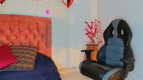 Anahi online show from 18, 2, 2025