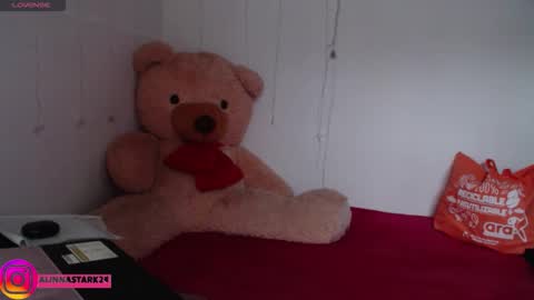 Snapshot of anahibrowns95 chatting on 30, 10, 2025 Anahi Browns online show from 30, 10, 2025