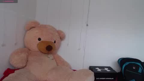 Anahi Browns online show from 2, 2, 2026