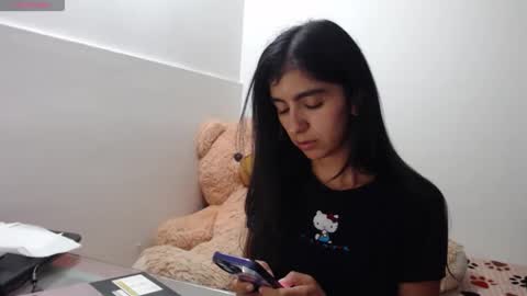 Snapshot of anahibrowns95 chatting on 30, 3, 2026 Anahi Browns online show from 30, 3, 2026