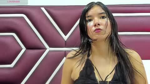 Snapshot of anaia_ chatting on 13, 12, 2025 Anaia online show from 13, 12, 2025