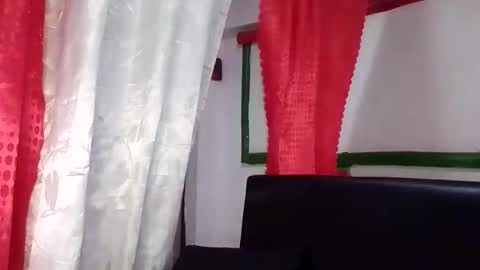 Snapshot of anaiisevanz chatting on 17, 11, 2025 anaiis evanz online show from 17, 11, 2025