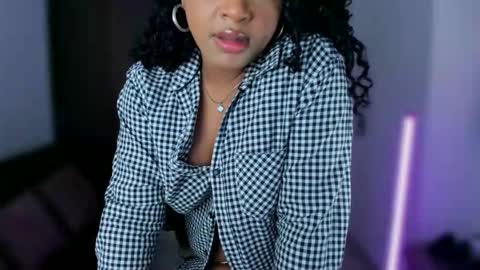Snapshot of anakiss1 chatting on 3, 12, 2024 help me to get 100 thumps up online show from 3, 12, 2024