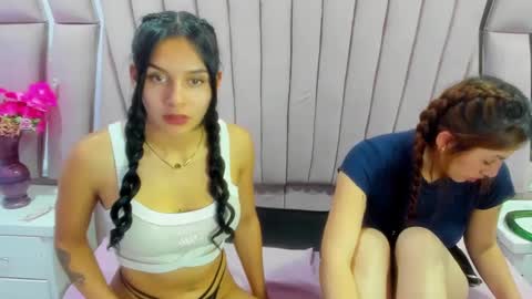 AbbyAndAntonela online show from 3, 12, 2024