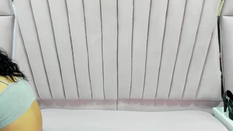 Snapshot of anales_deep_69 chatting on 26, 1, 2025 AbbyAndAntonela online show from 26, 1, 2025