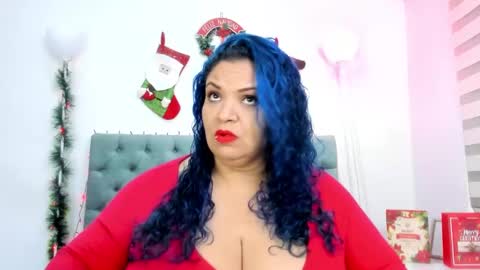 Snapshot of anamariiarios chatting on 30, 12, 2024 Ana Maria online show from 30, 12, 2024