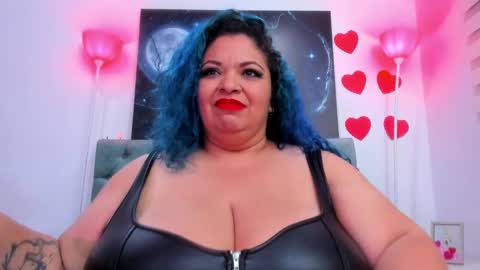 Snapshot of anamariiarios chatting on 8, 3, 2025 Ana Maria online show from 8, 3, 2025