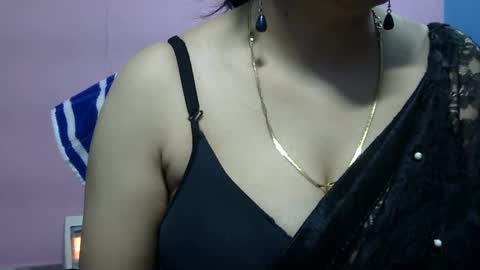 Snapshot of anamika794088 chatting on 17, 12, 2024 anamika794088 online show from 17, 12, 2024